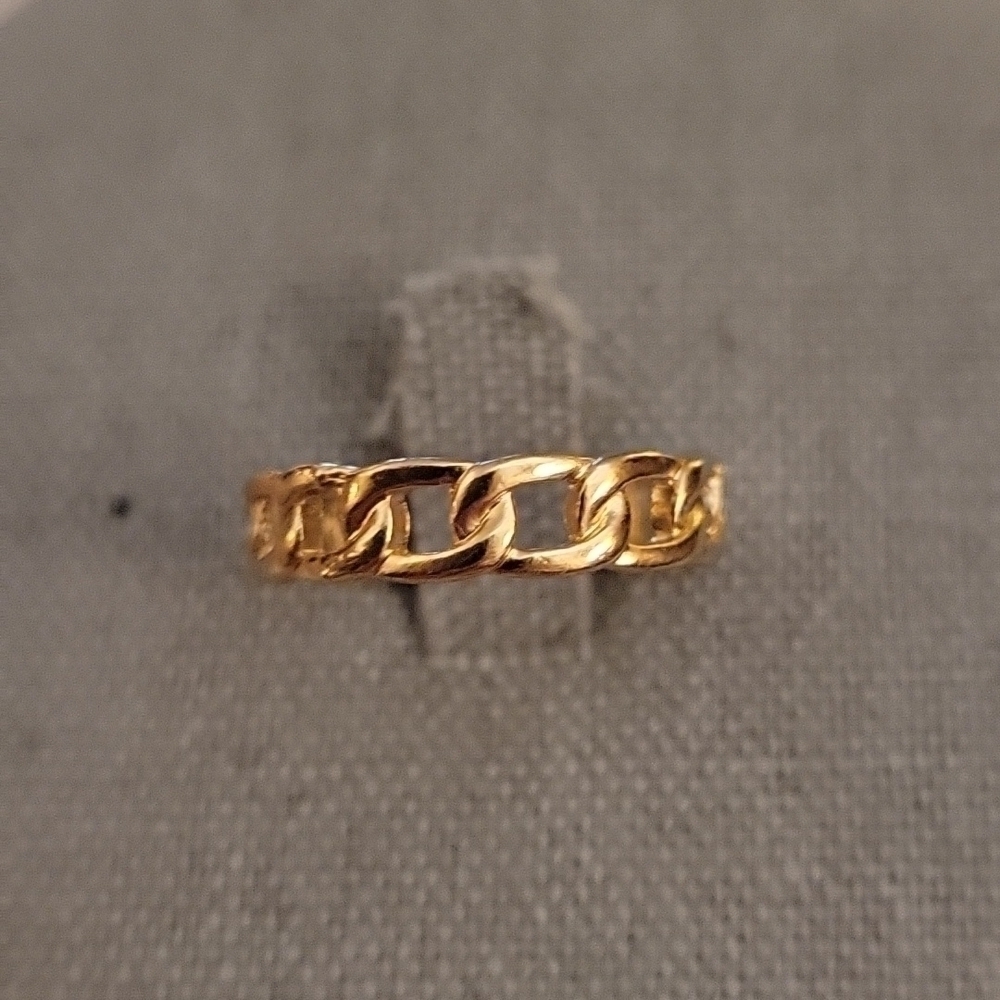 3/$30 Goldtone Chain Ring Size 7.75